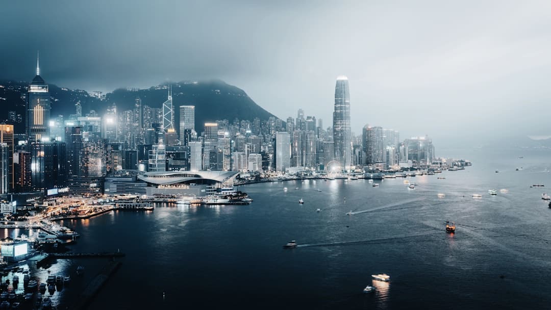 博主登报向杨逾越致歉 因发布六条歹意诽谤博文